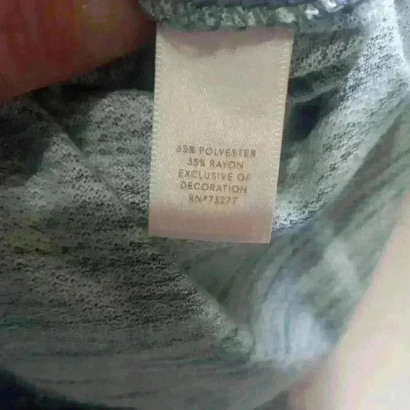 Lauren Conrad gray flower top with tie in the back neck - Picture 6 of 6